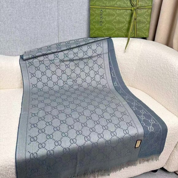 Authentic GUCCI Scarf - Picture 6 of 6